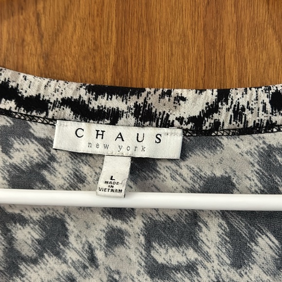 Ladies Large top - Picture 2 of 4